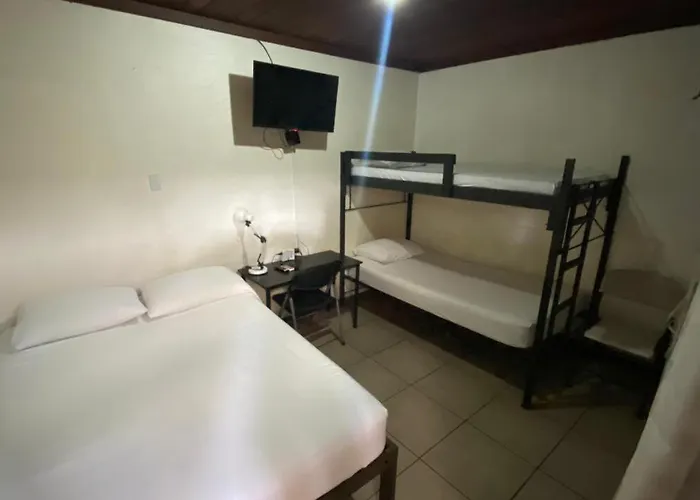 Hostal Pura Vida En Liberia